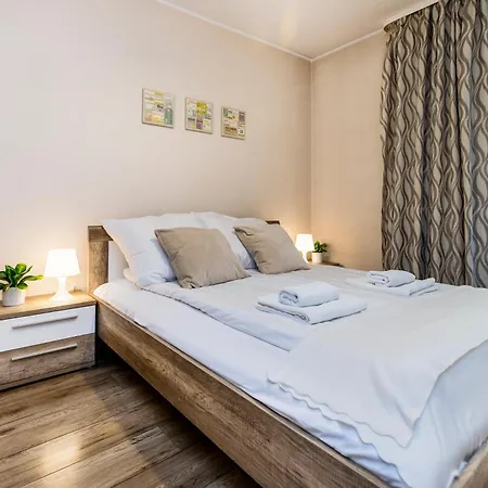 Krowoderska Old Town By Rently Apartamento Cracovia